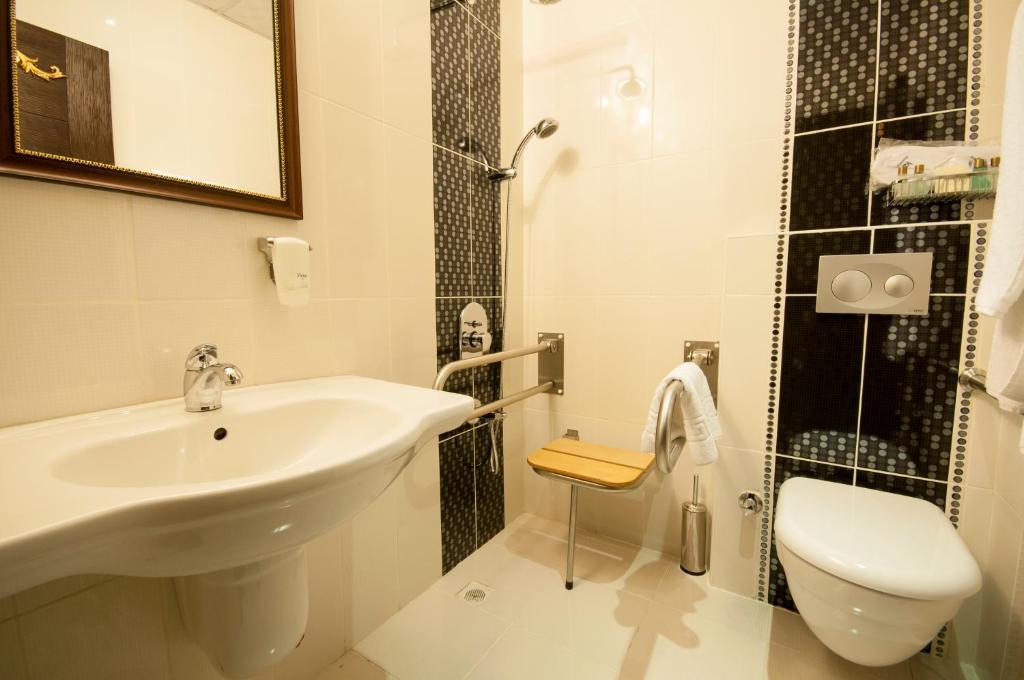 Kaya Premium Hotel Adana Exterior foto